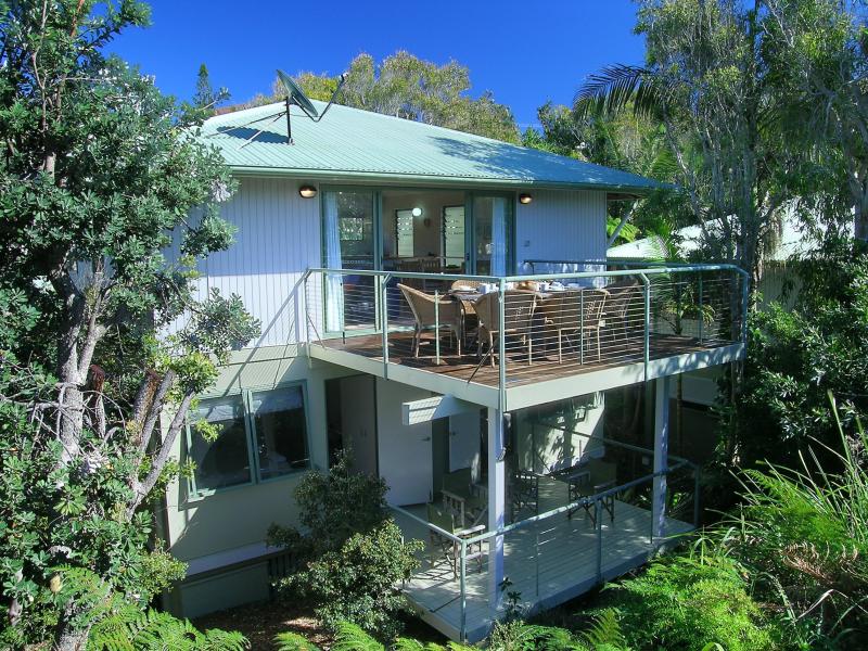 Two storey free standing beach houses - The Retreat Beach Houses