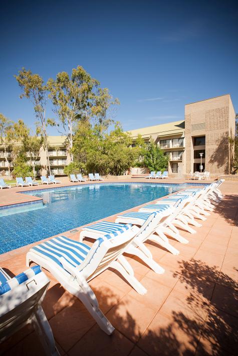 Outdoor Heated Pool - Double Tree by Hilton Alice Springs