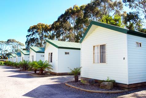 6 Berth Exterior - Discovery Holiday Parks Strahan