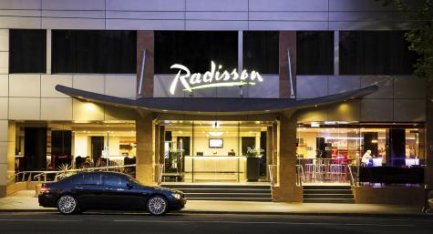 Hotel Exterior
- Radisson On Flagstaff Gardens Melbourne