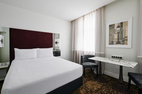 Commerce Queen
- Rendezvous Hotel Melbourne
