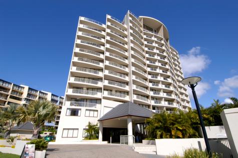 Exterior - Broadbeach Savannah Resort