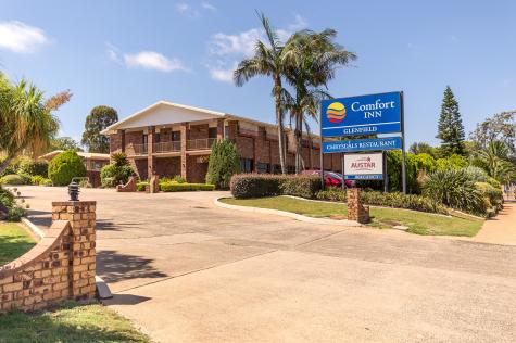 Entrance from Ruthven Street
- Comfort Inn Glenfield