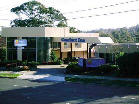 External - Ringwood Lake Inn