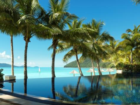 Beach Club Infinity Pool
 - Hamilton Island Beach Club