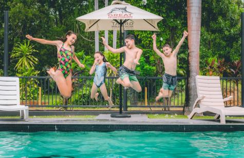 Children enjoying the pool - Litchfield Outback Resort