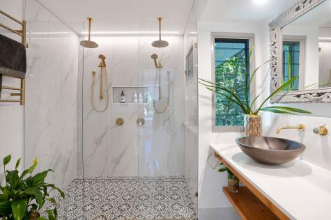 Bathroom
- Lovestone Cottages