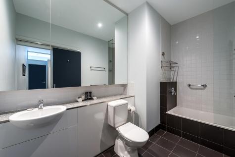 1 Bedroom Apartment - Mantra 100 Exhibition Melbourne