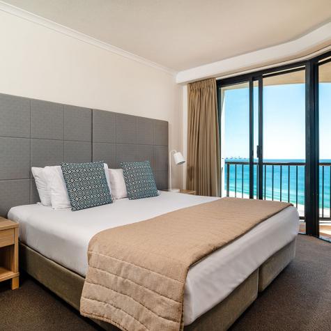 Mantra Coolangatta Beach - Bedroom - Mantra Coolangatta Beach