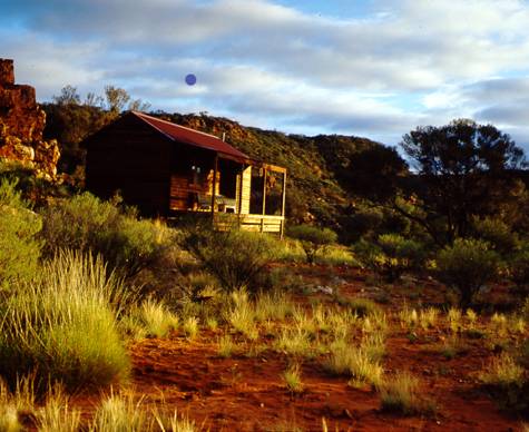 Luxury Bush Cabin
 - Ooraminna Station Homestead