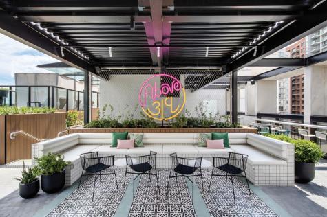Above 319 - Vibe Hotel Darling Harbour